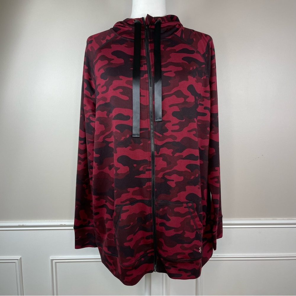 Torrid Fleece Loose Fit Active Zip Hoodie. SZ:1 Red Camo.